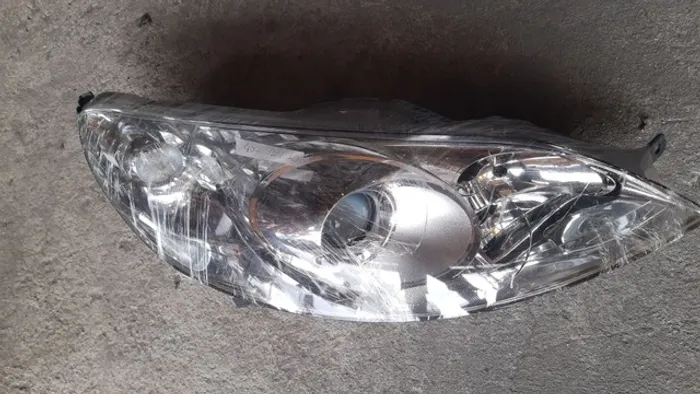 Farol do Peugeot 407