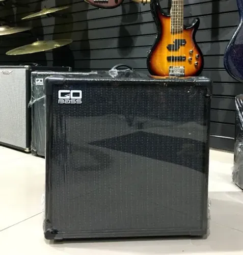 Amplificador GoBass Baixo GB400 120w