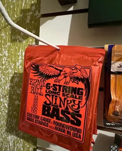 Jogo de cordas ernieball Baixo 6