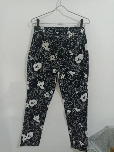 calça estampada feminina em alfaiataria