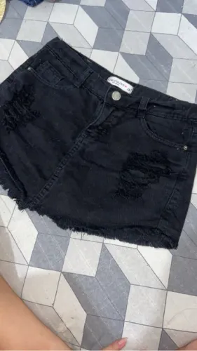 Short jeans