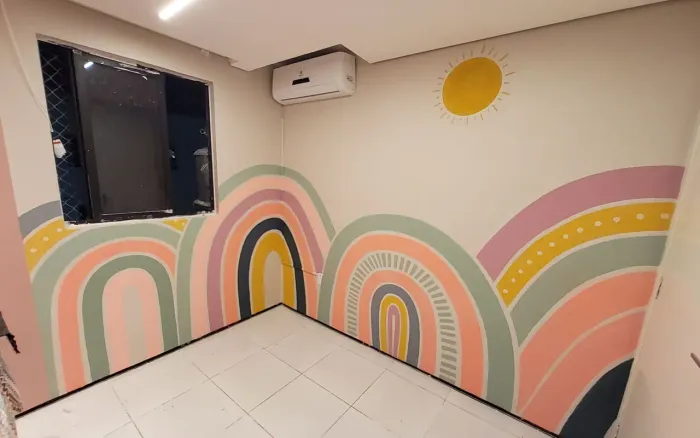 Pintura decorativa para quarto infantil
