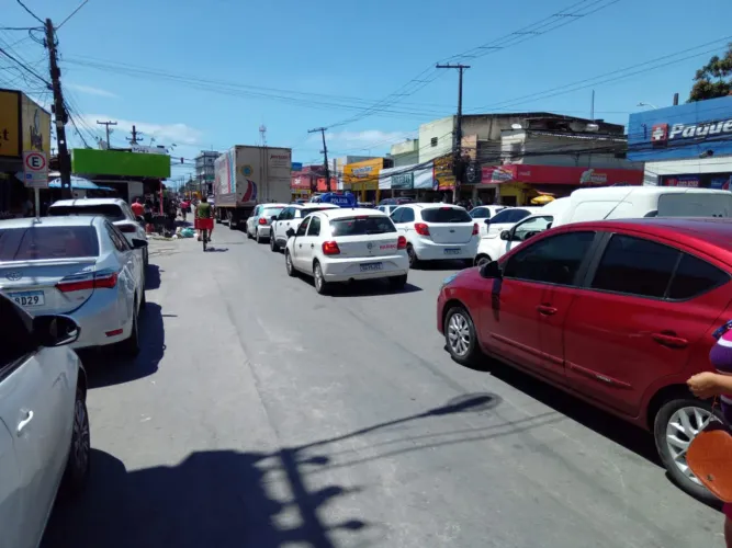 Vendo ótima Loja em Prazeres - Avenida Barreto de Menezes