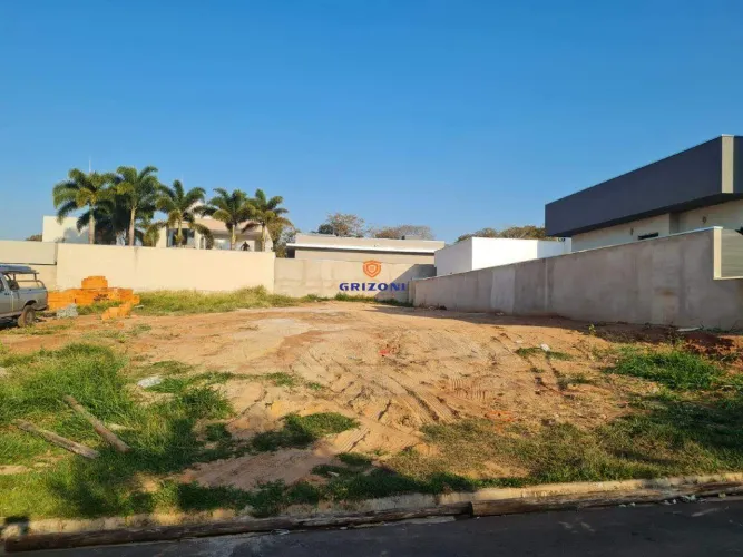 Lote para venda no condomínio Vila Lobos com 525m
