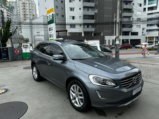 Imagem de Volvo XC 60 T-5 Momentum 2.0 245cv FWD 5P 2017