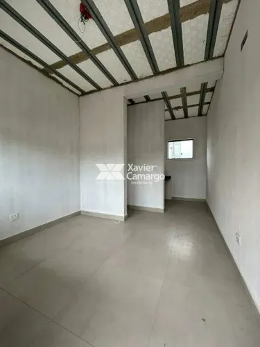 Sala disponível para locação no Jardim Village - Região da Avenida Brasil.