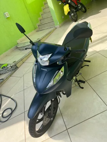 Moto biz nova