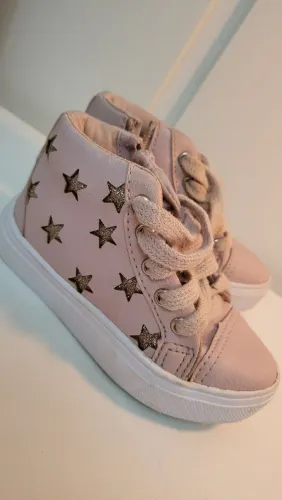 Tênis Infantil Rosa com Estrela