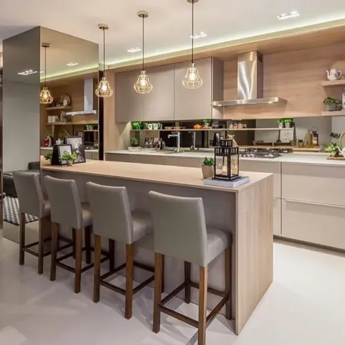Apartamento 2 Quartos com Suíte, Vaga, Varanda e Vista no Centro do Rj