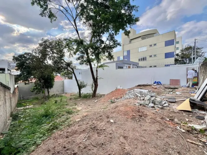 Lote à venda, Santa Amélia - Belo Horizonte/MG