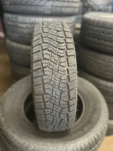 Pneu aro 15 para palio weekend diretor do distribuidor 205/70R15