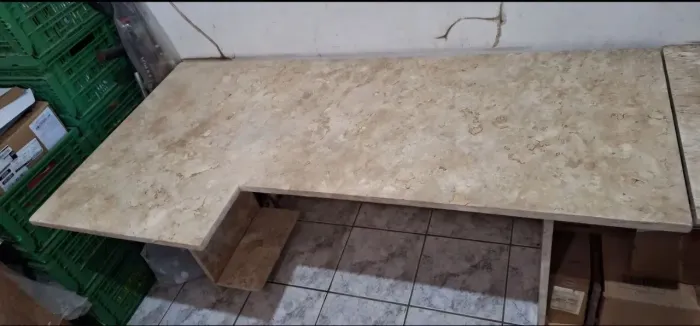 Birô em Marmore Travertino Novinho