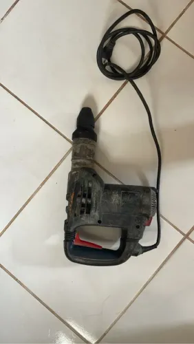 Locação de martelete