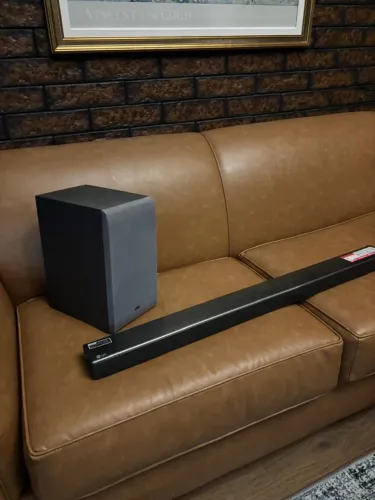 SoundBar LG 320W modelo SJ5 com SUB (nunca foi usada)