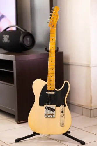 Guitarra Squier Telecaster Classic Vibe