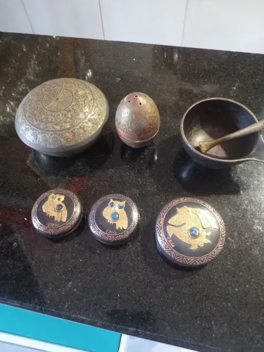 DECORAÇÃO DE BRONZE 