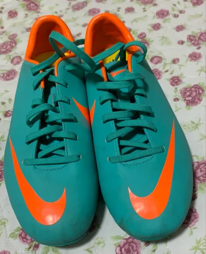 Chuteira Infantil Nike JR Mercurial Victory III Campo