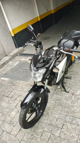 vende-se  Yamaha fazer 150 sed ano 2018/2019