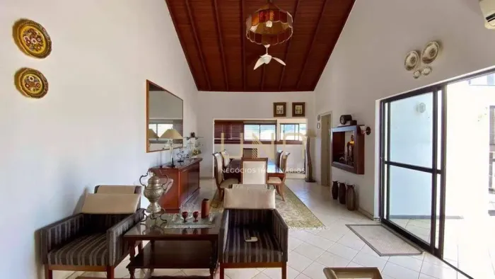 Cobertura com 3 dormitórios para alugar, 274 m² por R$ 9.684,00 - Centro - Florianópolis/S