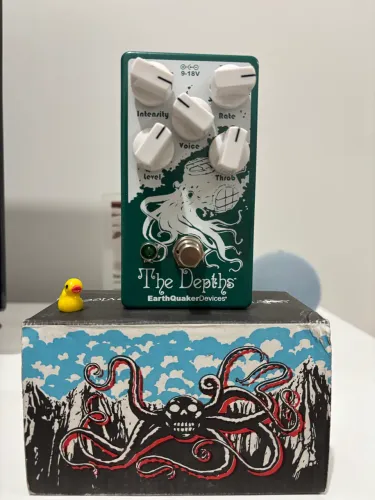 Pedal The Depths- Univibe Earthquaker Devices 