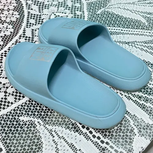 Chinelo slide azul