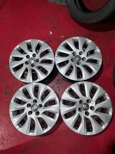Jogo de Rodas de Ferro VW Original 15' 5x100 