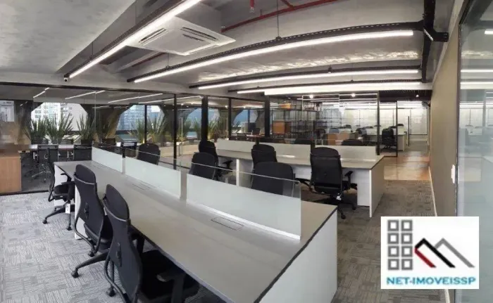 COMPRA COM RENDA GARANTIDA. LAJE COMERCIAL (258,56m²), 6 BANHEIROS, 4 VAGAS, TOTALMENTE MO