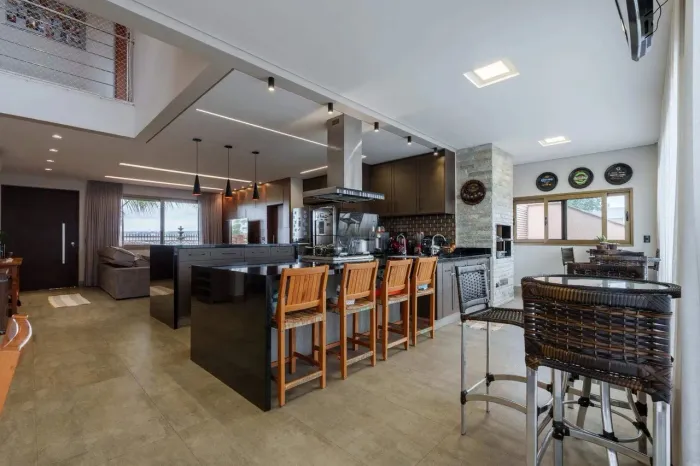 Condomínio Amobb - Com habite se - 04 suítes!