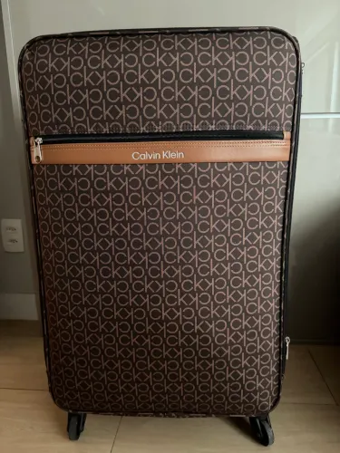 Mala CALVIN KLEIN nova