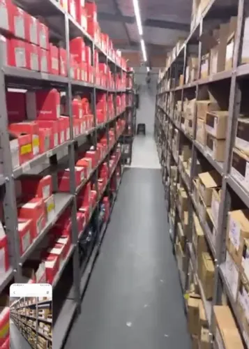 Prateleiras Chapa de 40 cm de Profundidade 