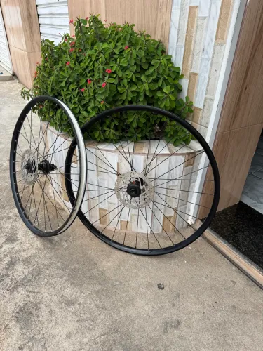 Par de rodas boost shimano