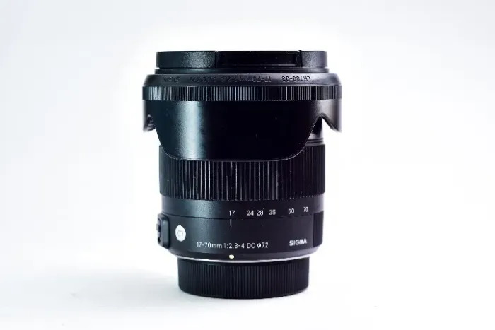 objetiva sigma 17-70mm 2.8-4 contemporary