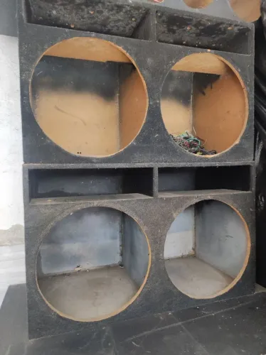 Caixa para alto falante Woofer pancadão de 18