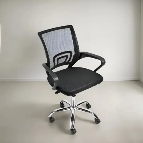 Cadeira de escritório nova na caixa