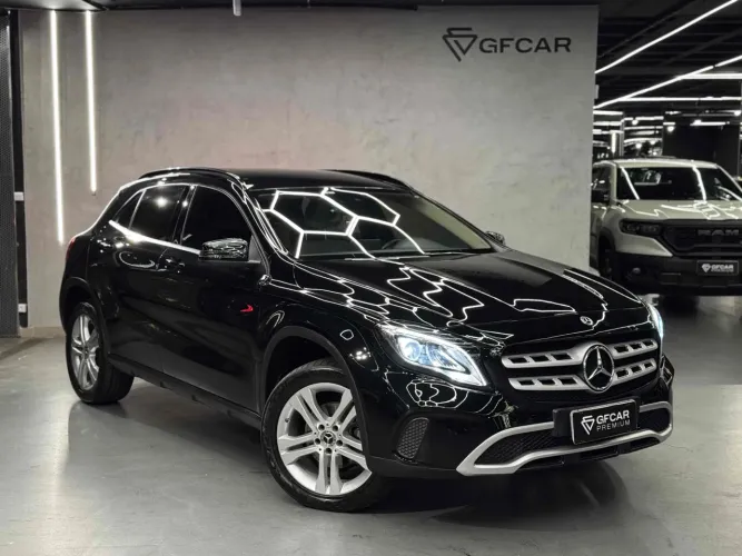 Mercedes-Benz GLA-200 GLA 200 Night 1.6. TB 16V Flex Aut. 2019
