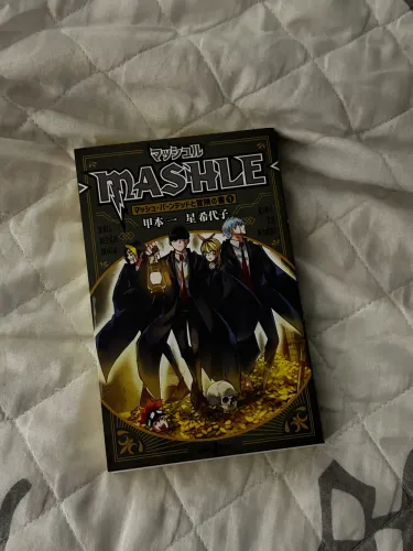 Mashle novel em Japonês 