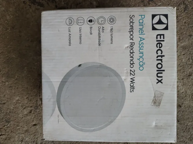 painel de led assunção 22w amarelo Eletrolux 