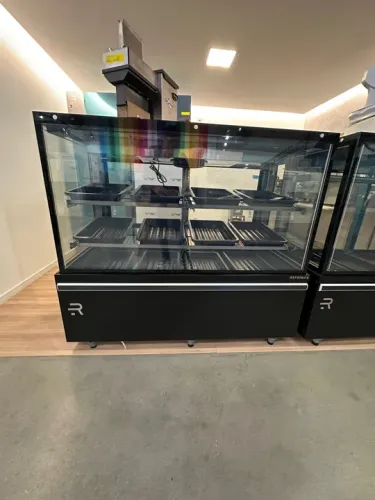 Balcão açougue 1.5M prateleira vanguard top ar forçado e aquecimento no vidro