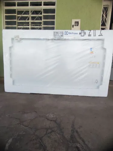 Freezer Electrolux hi550