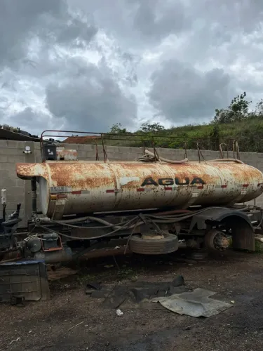 Tanque Pipa 8mil Litros Em Bom Estado De Conservação