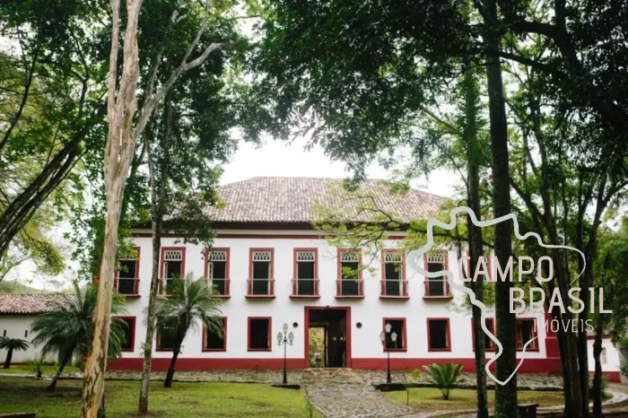 MARAVILHOSA FAZENDA COM CASA CENTENÁRIA EM BANANAL - SP !