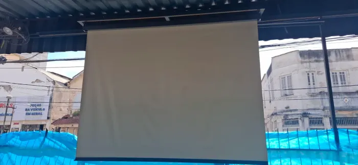 Telão Retrátil para Projetor