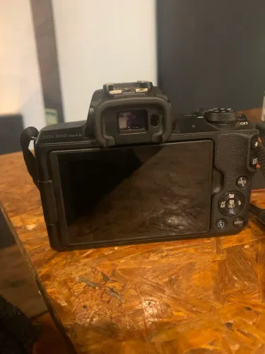 Canon M50 Mark ii + Lente kit + Adaptador EF-S