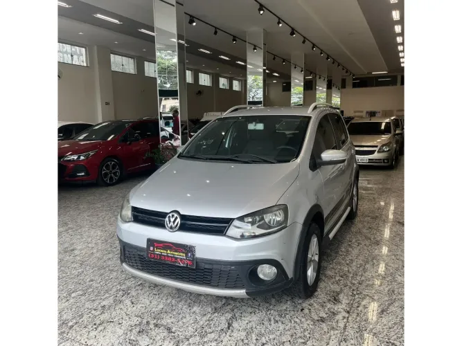 Volkswagen Crossfox 1.6 MI Total Flex 8V 5P 2011