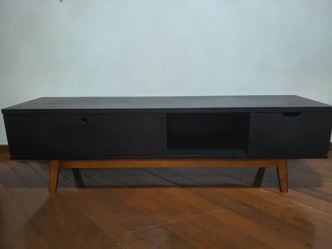 Rack Preto MDF medindo 1,60 x 0,40