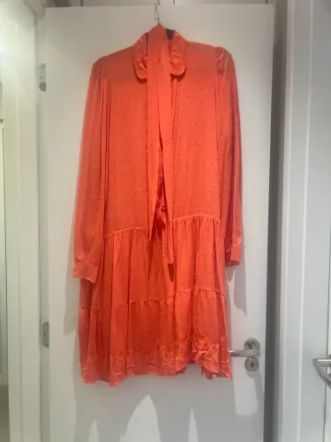 Desapego 5 Vestidos tamanho M por 125,00