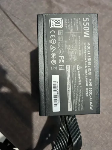 Fonte Cooler Master MWE White 550W - R$ 300