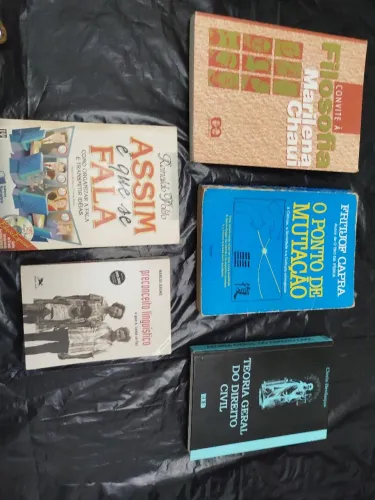 Lote com 5 livros Acadêmicos, Filosofia, Direito, Linguística e Oratória.