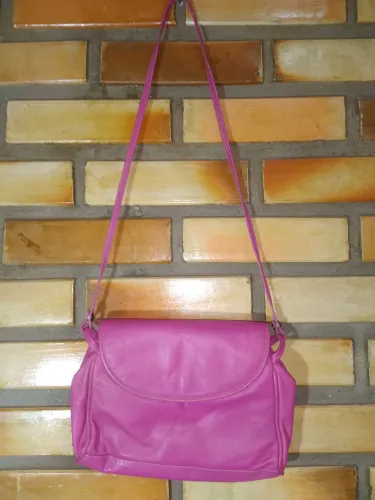 Bolsa feminina em couro