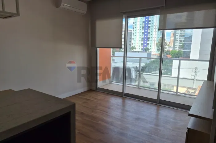 RE/MAX Aluga apartamento estilo stúdio, na Rua dos Alecrins, Cambuí, Campinas